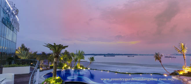 Luxury Services Apartment for Sale, Country Garden at Danga Bay. For full details, please visit us at www.ForestCity.com.sg